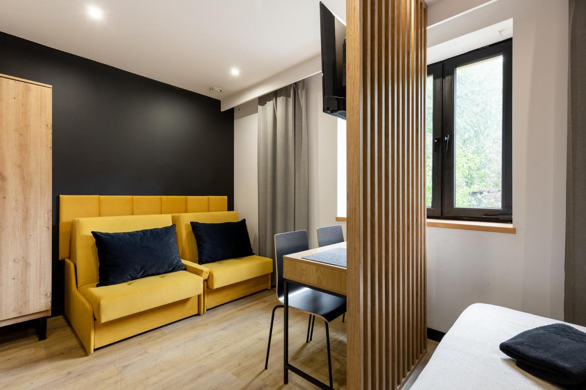 Bedthoven Lofts You! Self Check-in & Parking * Tychy